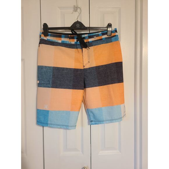Hurley size 34 men's striped swimming trunks - Picture 1 of 9